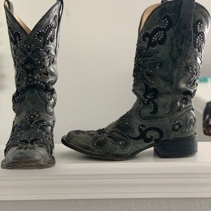 Woman’s Corral Vintage Boots size 7.5
